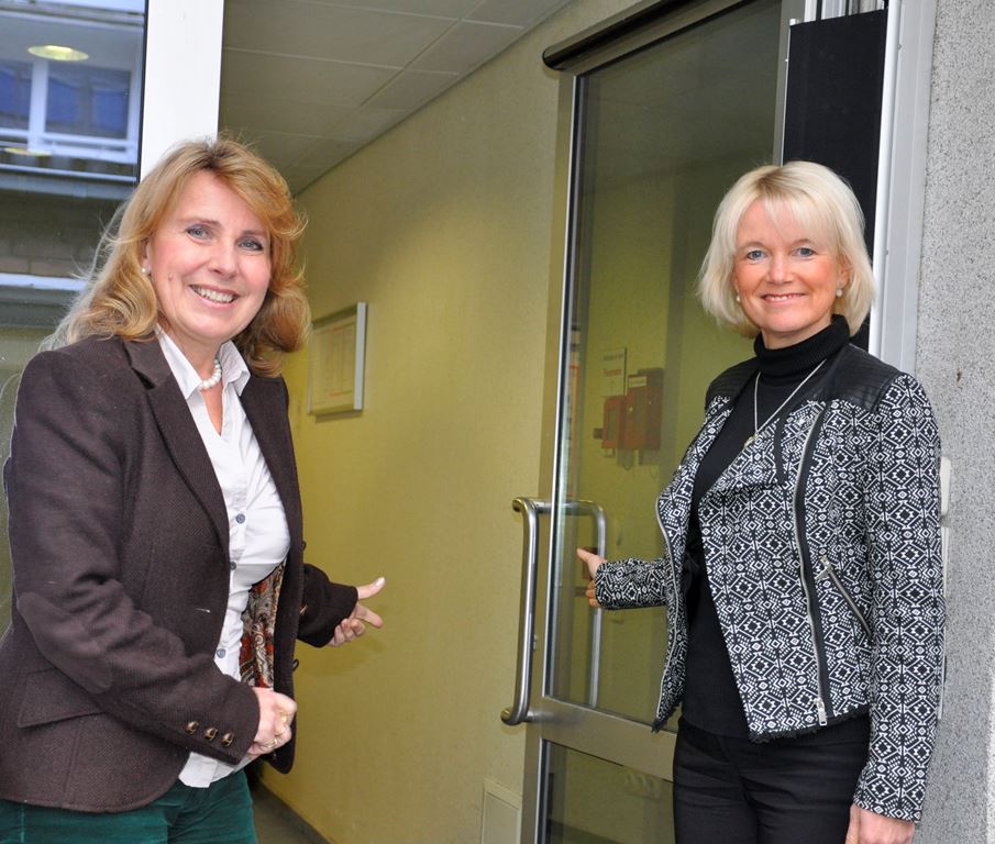 Frauen Türen öffnen in Ausbildung und Beruf  wollen Andrea Hilger (rechts) und Christina van Essen