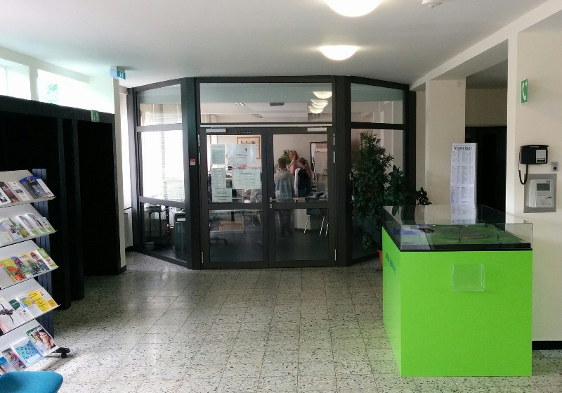 Das Bürgerbüro befindet sich im Foyer des Aldenhovener Rathauses. (Foto: Gemeinde Aldenhoven)