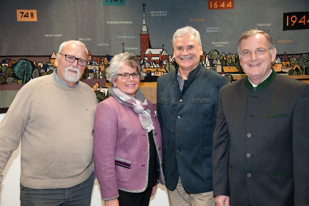 Foto: Von links: Partnerschaftsreferent  Ralph Schauerte, Partnerschaftsbeauftragte Sabine Briscot-Junkersdorf, Hannes Schobesberger und Dürens Bürgermeister Paul Larue. 