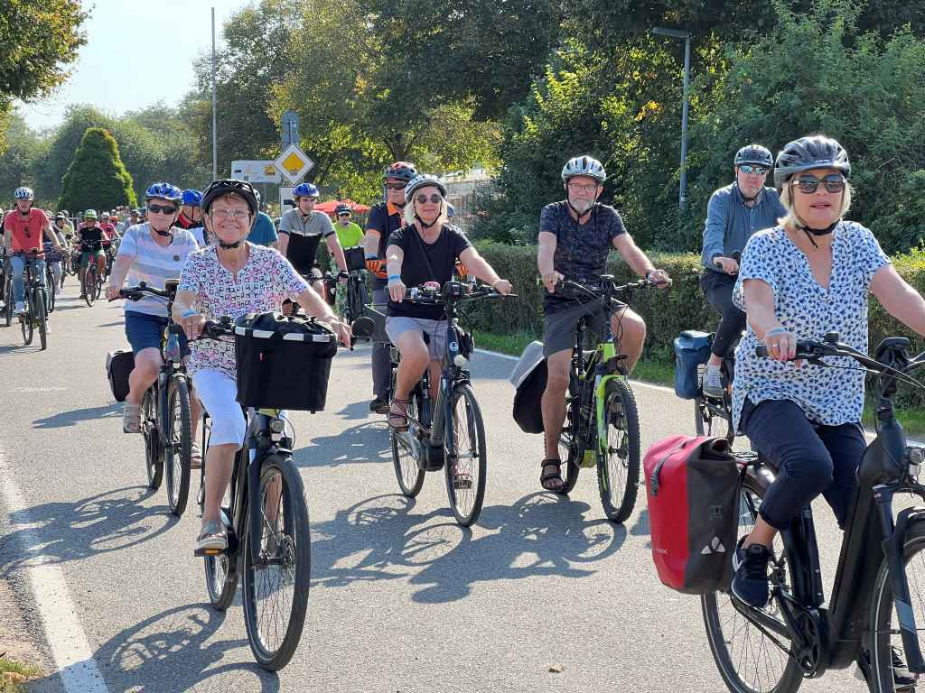 700 Radlerinnen und Radler waren beim Rad-Aktionstag des Kreises Düren dabei – eine tolle Beteiligung. Foto: Kreis Düren 